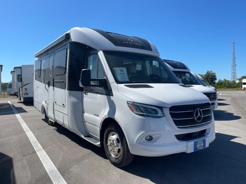 2026 Leisure Travel Vans 2026 Leisure Travel Vans Unity - image 1