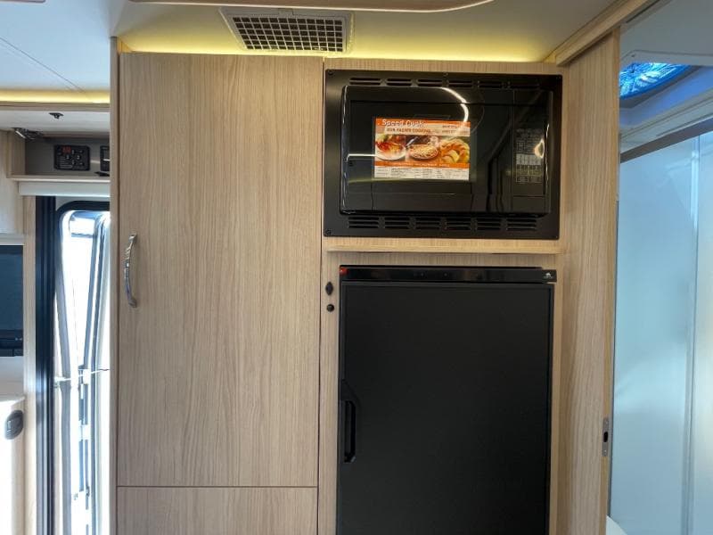 2026 Leisure Travel Vans 2026 Leisure Travel Vans Unity - thumbnail 16