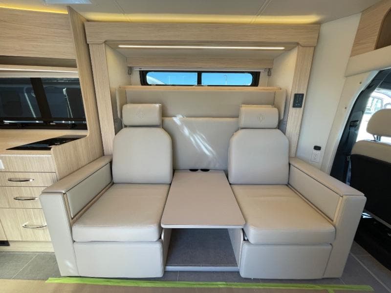 2026 Leisure Travel Vans 2026 Leisure Travel Vans Unity - thumbnail 11