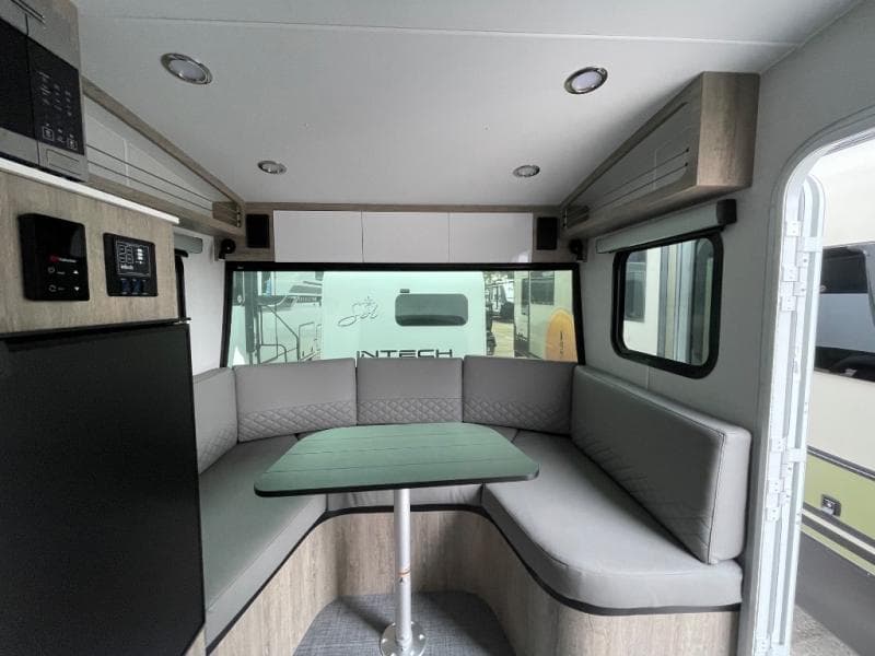 2026 inTech RV 2026 inTech RV Sol - thumbnail 13