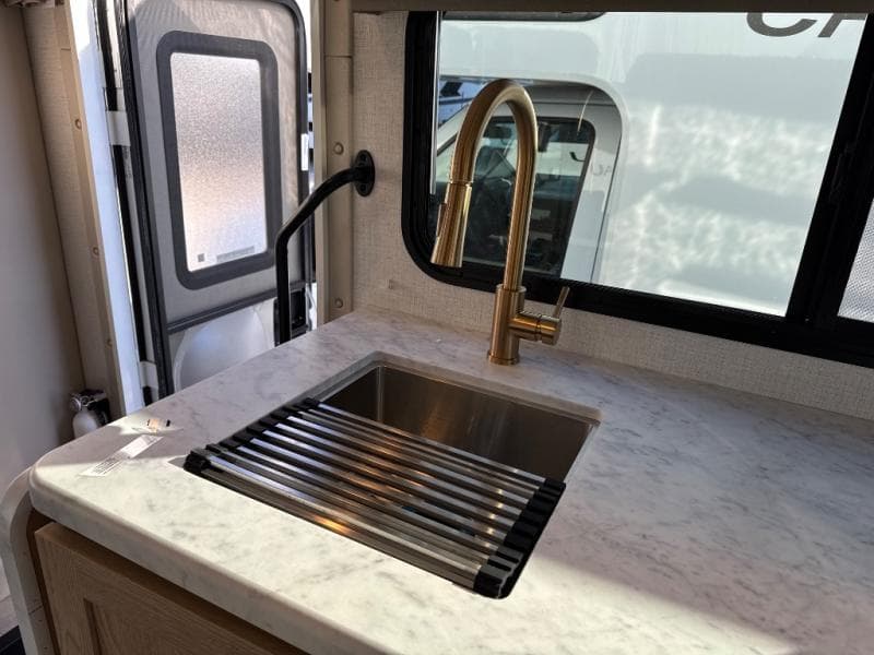 2026 Thor Motor Coach 2026 Thor Motor Coach Chateau - thumbnail 14