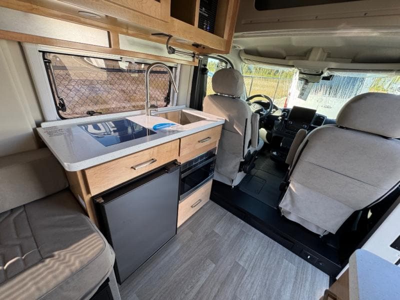 2026 Coachmen 2026 Coachmen Nova - thumbnail 11