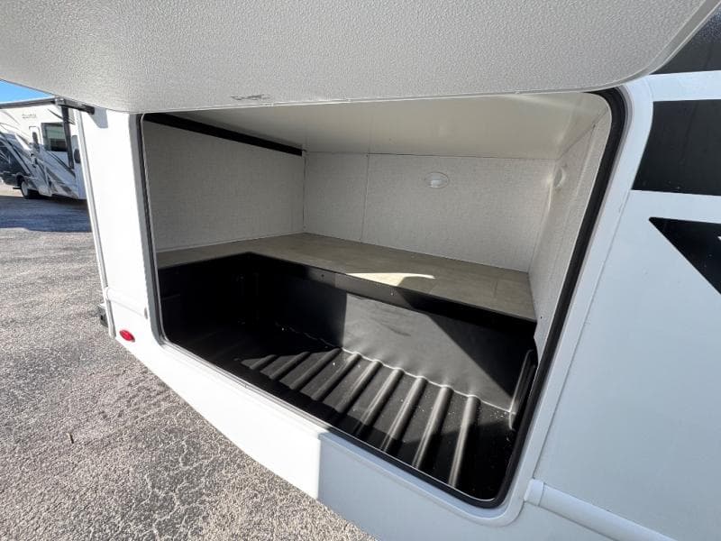 2026 Thor Motor Coach 2026 Thor Motor Coach Chateau - thumbnail 6