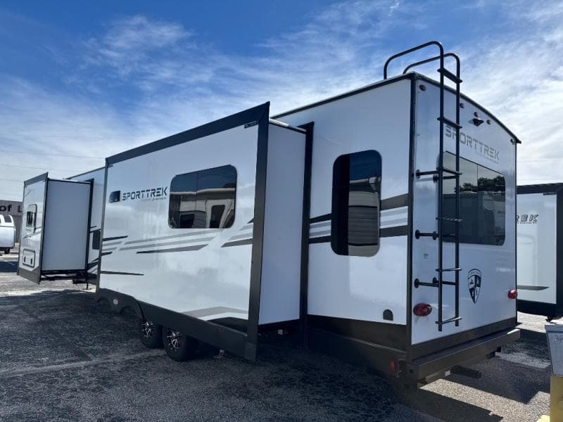 2026 Venture RV 2026 Venture RV SportTrek Touring Edition - thumbnail 4