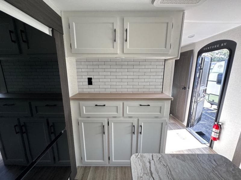 2026 Venture RV 2026 Venture RV SportTrek - thumbnail 15