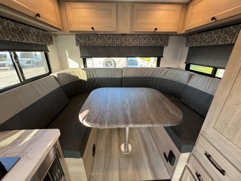 2026 Forest River 2026 Forest River Sunseeker - thumbnail 17