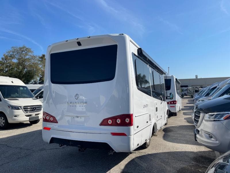 2026 Leisure Travel Vans 2026 Leisure Travel Vans Unity - thumbnail 6