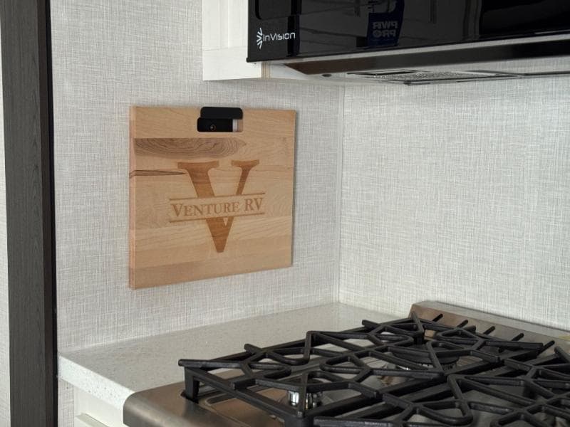 2026 Venture RV 2026 Venture RV SportTrek 5 Touring Edition - thumbnail 14