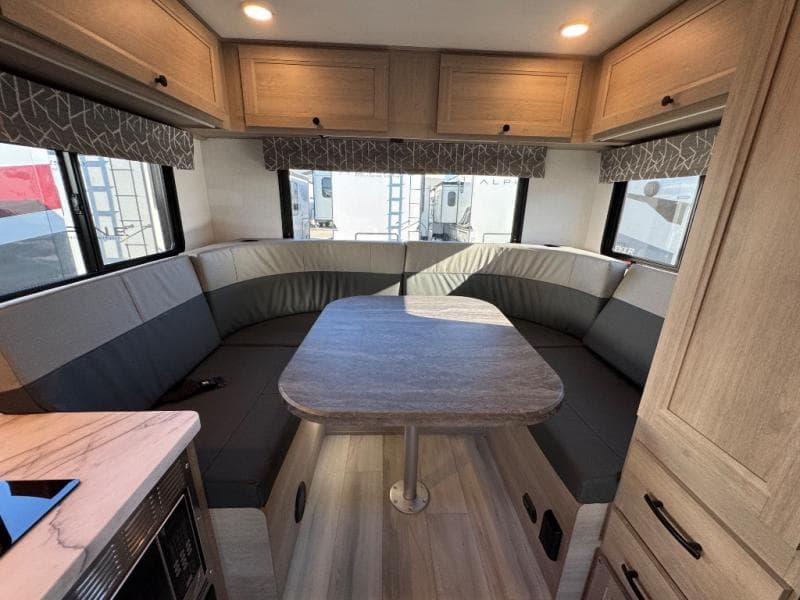 2026 Forest River 2026 Forest River Sunseeker - thumbnail 11