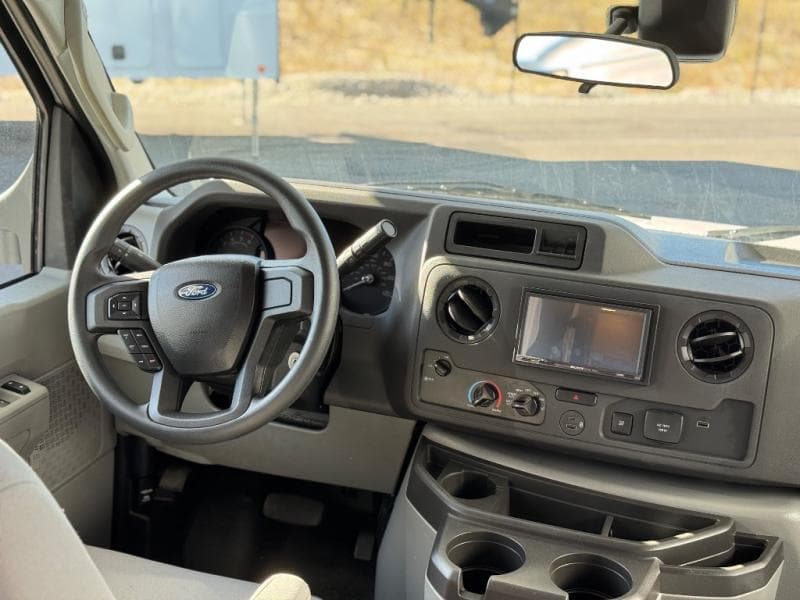 2026 Forest River 2026 Forest River Sunseeker - thumbnail 8