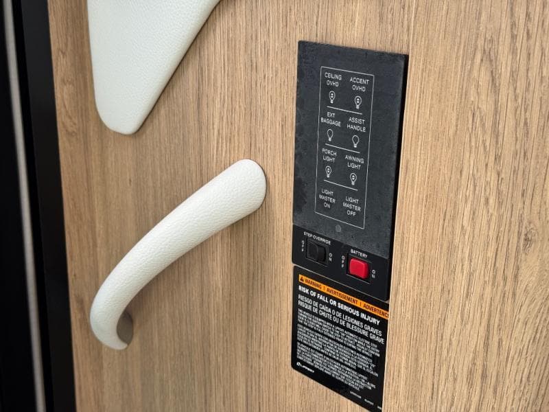 2026 Leisure Travel Vans 2026 Leisure Travel Vans Wonder - thumbnail 22