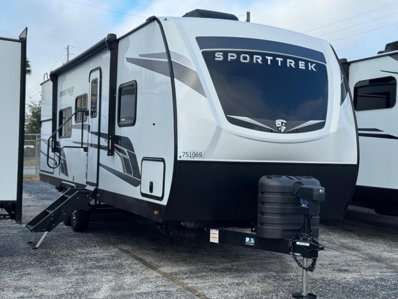 2026 Venture RV SportTrek ST271VRB