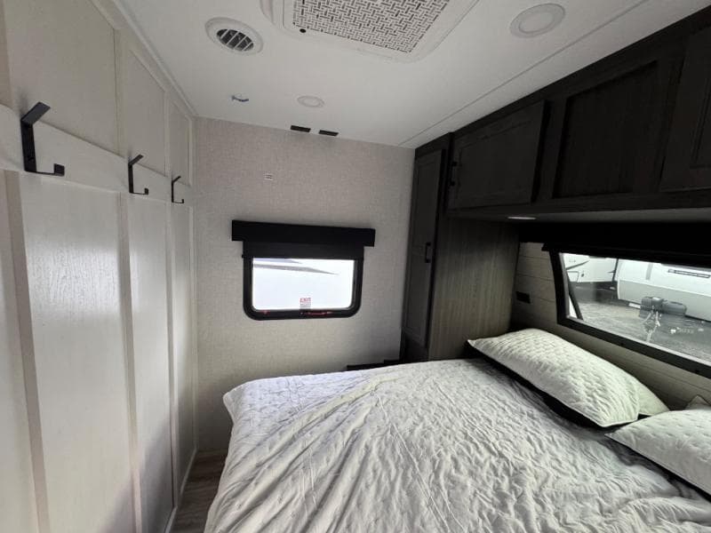 2026 Venture RV 2026 Venture RV SportTrek - thumbnail 19