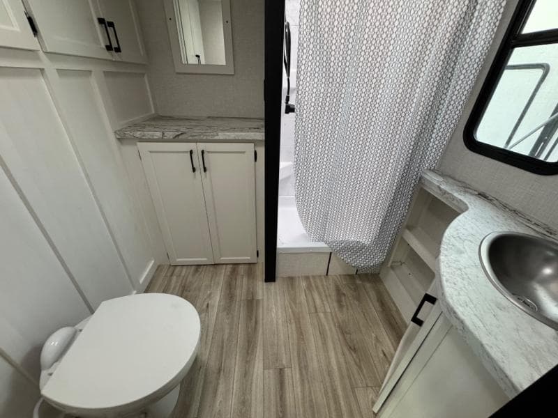 2026 Venture RV 2026 Venture RV SportTrek - thumbnail 20