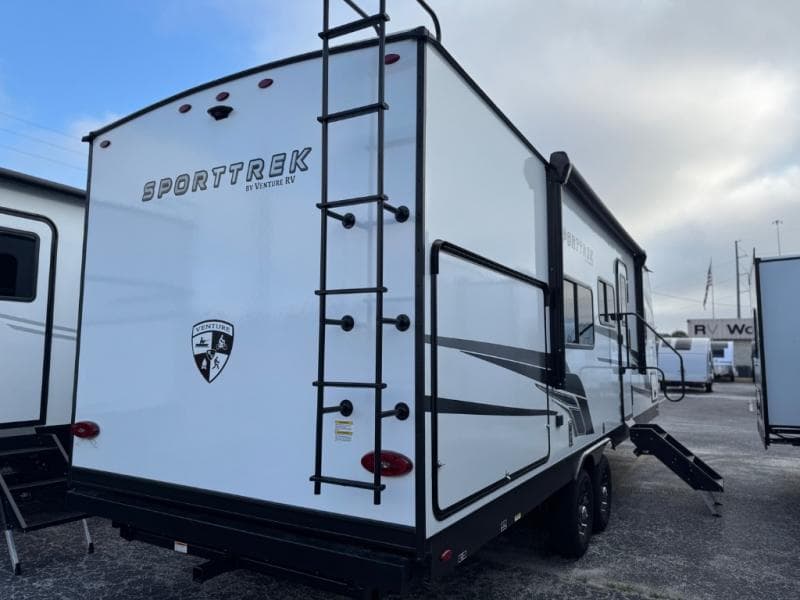 2026 Venture RV 2026 Venture RV SportTrek - thumbnail 5