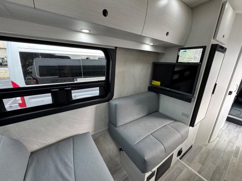 2026 Pleasure-Way 2026 Pleasure-Way Lexor - thumbnail 10