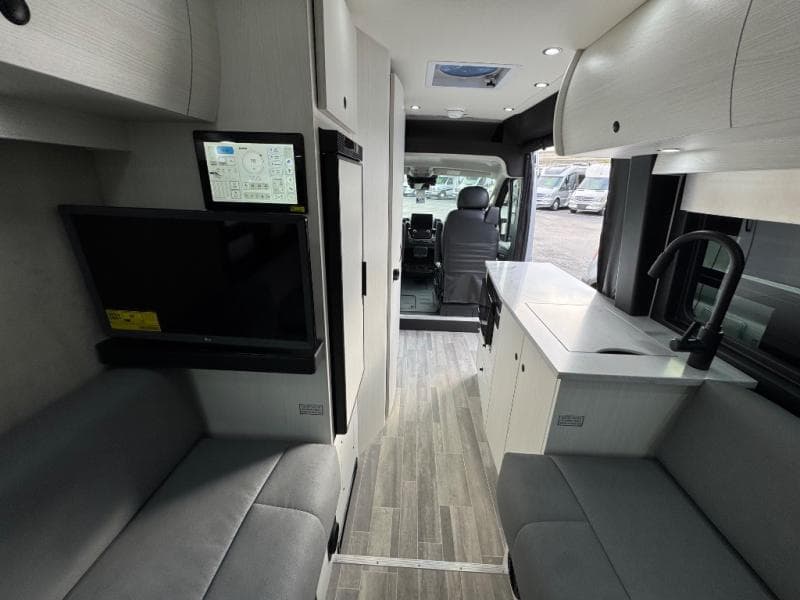 2026 Pleasure-Way 2026 Pleasure-Way Lexor - thumbnail 7