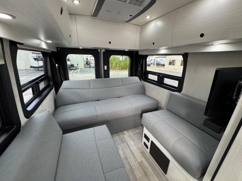 2026 Pleasure-Way 2026 Pleasure-Way Lexor - thumbnail 8