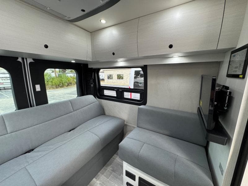 2026 Pleasure-Way 2026 Pleasure-Way Lexor - thumbnail 9