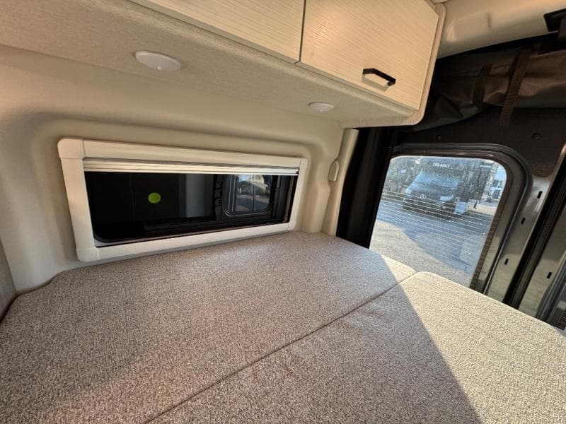 2026 Thor Motor Coach 2026 Thor Motor Coach Palladium - thumbnail 12