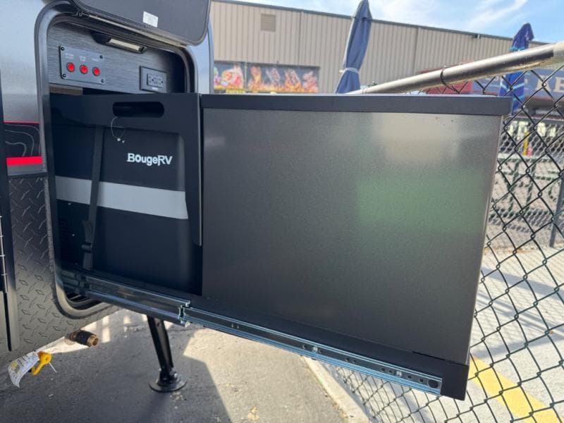 2026 inTech RV 2026 inTech RV Flyer - thumbnail 7