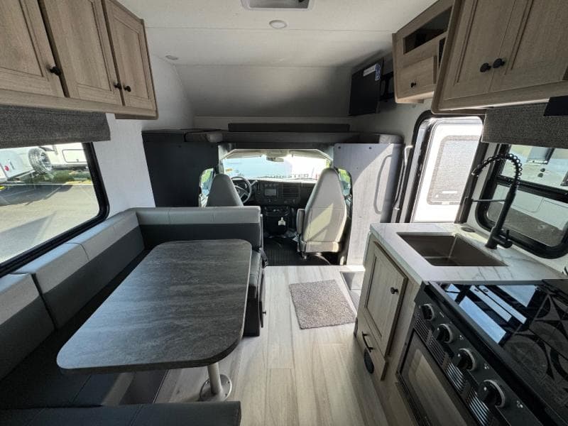 2026 Forest River 2026 Forest River Forester - thumbnail 9