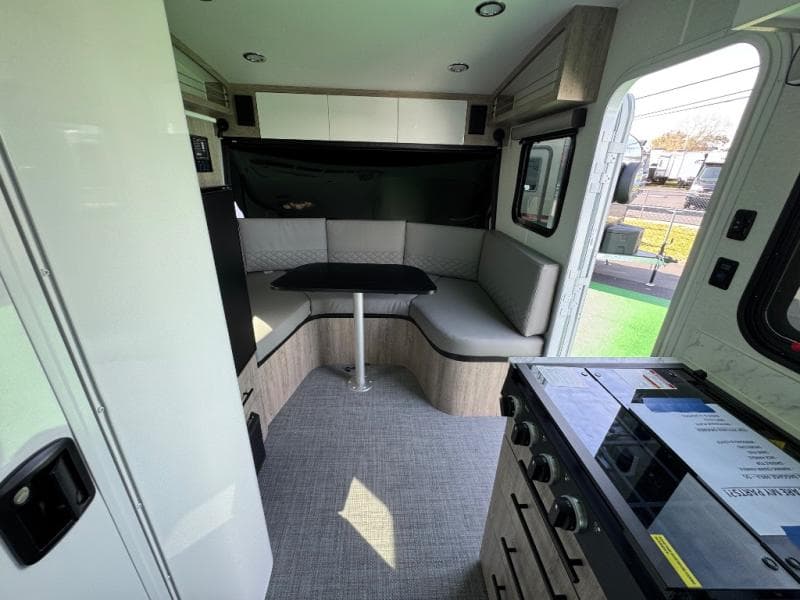 2026 inTech RV 2026 inTech RV Sol - thumbnail 8