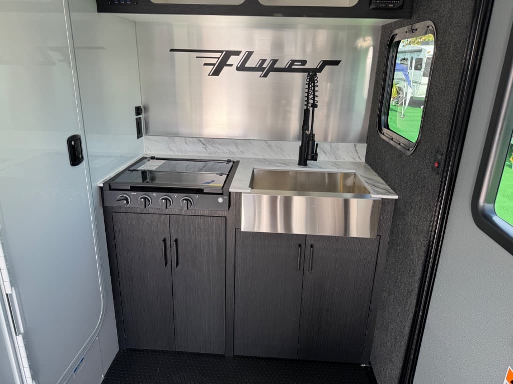 2026 inTech RV 2026 inTech RV Flyer Toy Hauler Expandable - thumbnail 7