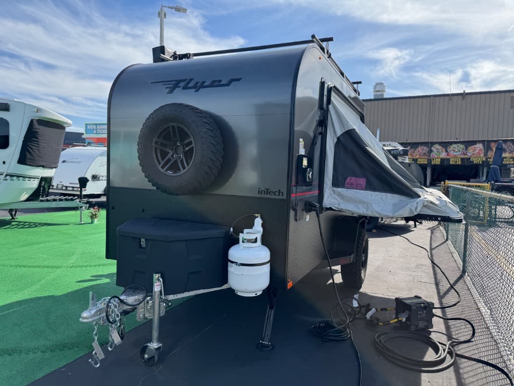 2026 inTech RV 2026 inTech RV Flyer Toy Hauler Expandable - thumbnail 2