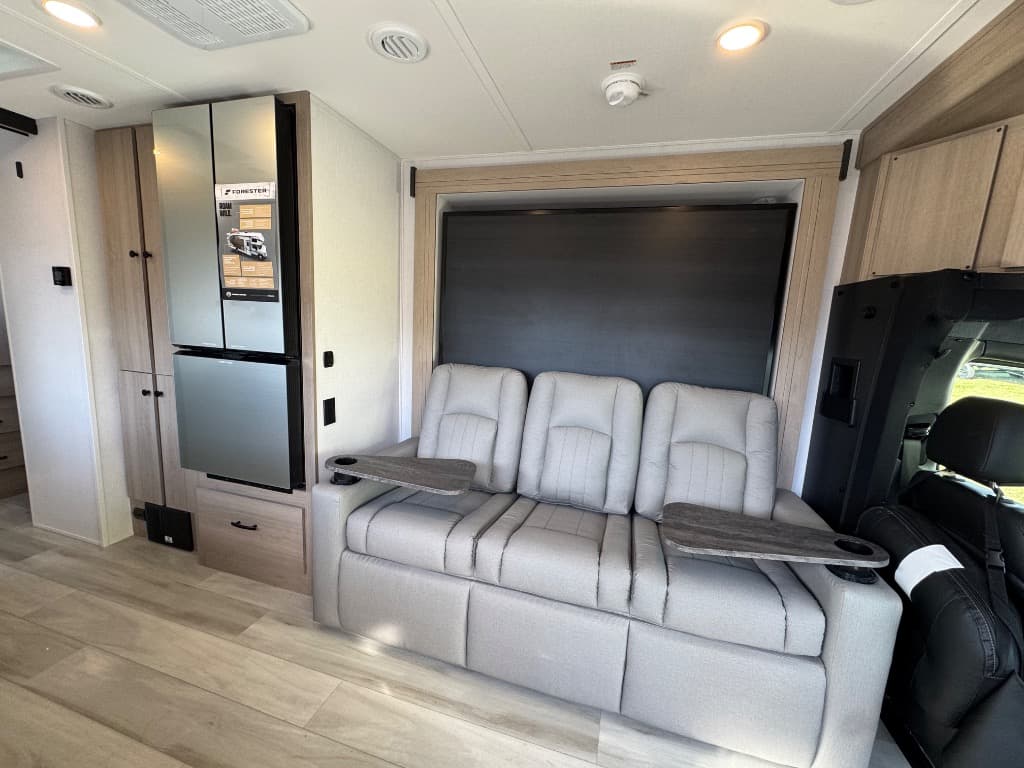 2026 Forest River 2026 Forest River Forester - thumbnail 18