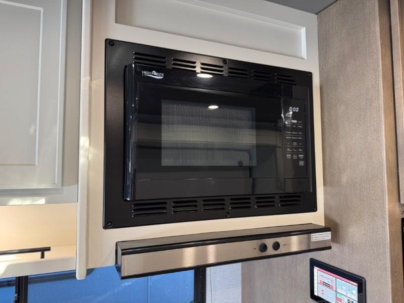 2027 Renegade 2027 Renegade Villagio - thumbnail 11