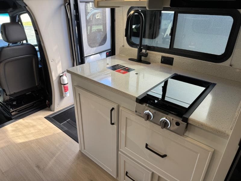 2027 Renegade 2027 Renegade Villagio - thumbnail 8