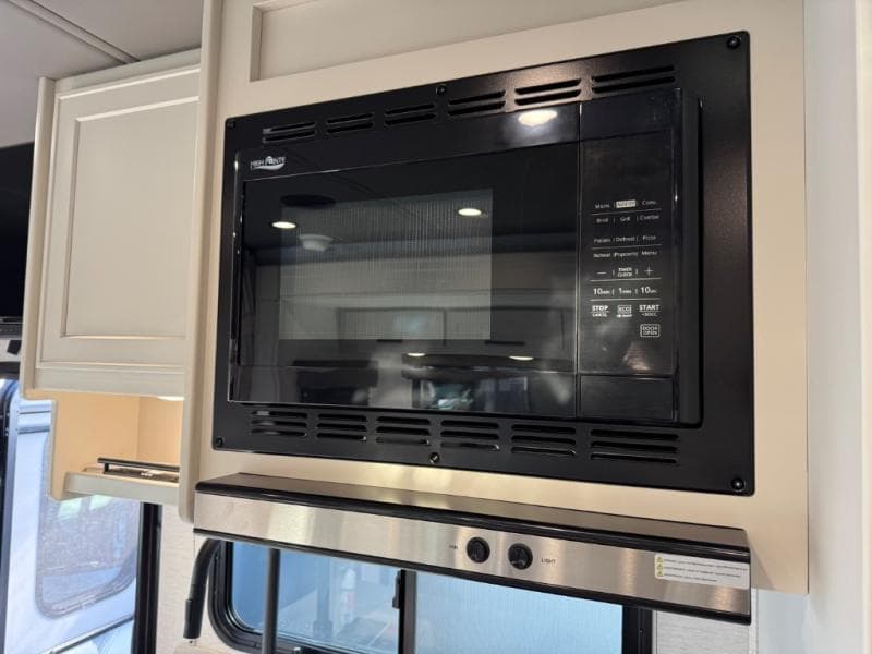 2027 Renegade 2027 Renegade Villagio - thumbnail 9