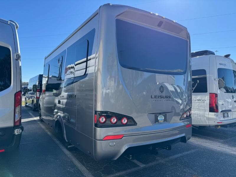 2026 Leisure Travel Vans 2026 Leisure Travel Vans Unity - thumbnail 4
