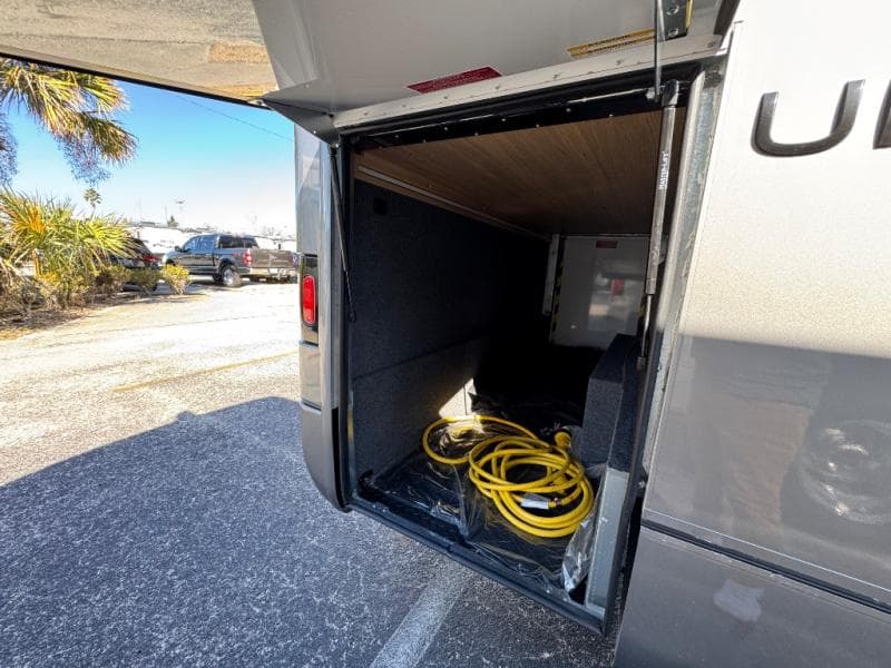 2026 Leisure Travel Vans 2026 Leisure Travel Vans Unity - thumbnail 6