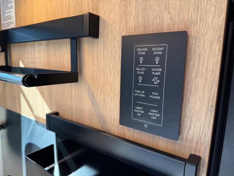 2026 Leisure Travel Vans 2026 Leisure Travel Vans Unity - thumbnail 25