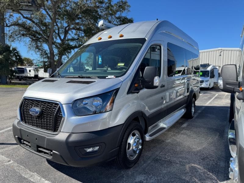 2026 Pleasure-Way 2026 Pleasure-Way Ontour - thumbnail 2