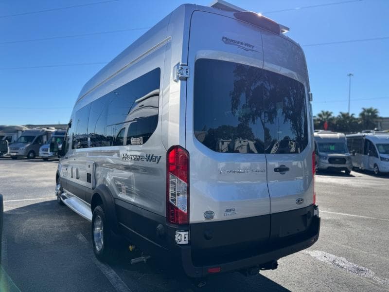 2026 Pleasure-Way 2026 Pleasure-Way Ontour - thumbnail 3