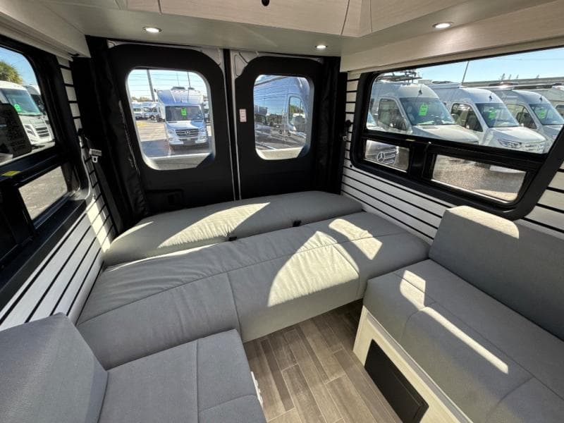 2026 Pleasure-Way 2026 Pleasure-Way Plateau - thumbnail 18