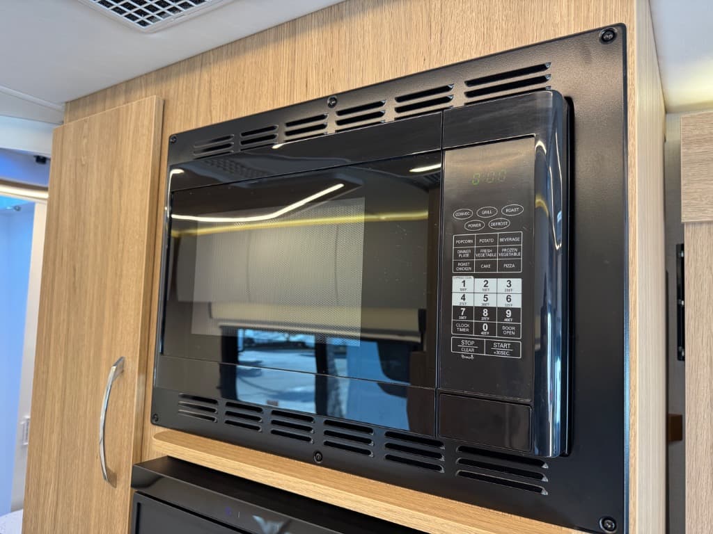 2026 Leisure Travel Vans 2026 Leisure Travel Vans Unity - thumbnail 14