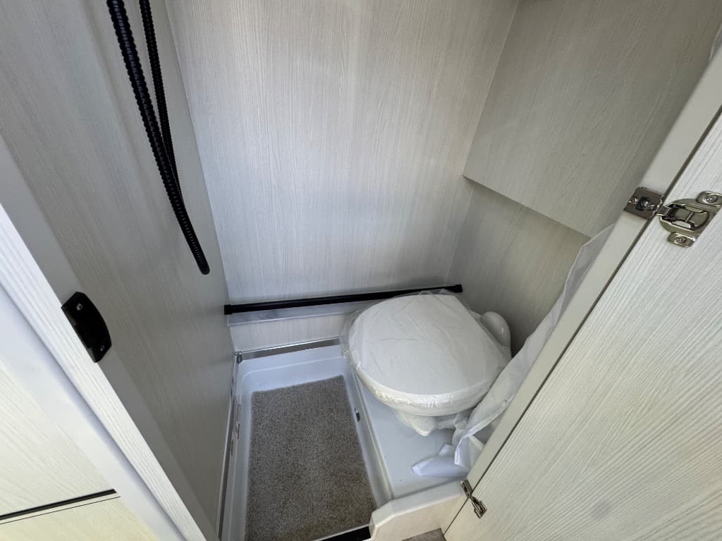 2026 Pleasure-Way 2026 Pleasure-Way Ascent - thumbnail 18