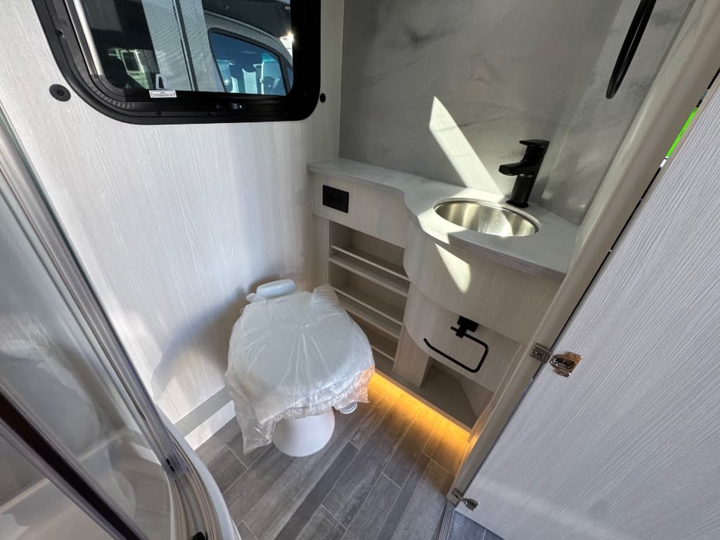 2026 Pleasure-Way 2026 Pleasure-Way Plateau - thumbnail 18