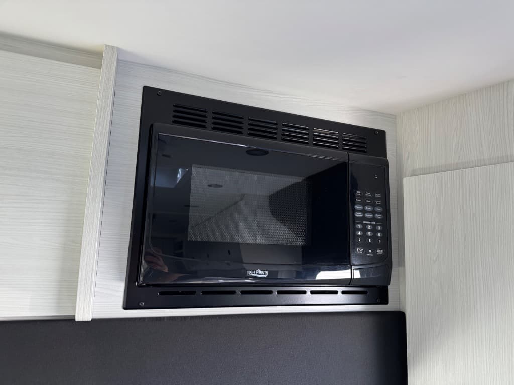 2026 Pleasure-Way 2026 Pleasure-Way Plateau - thumbnail 17