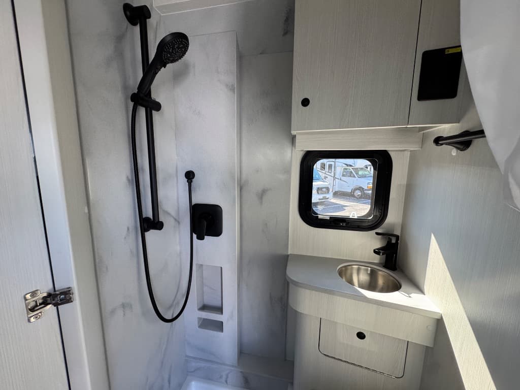 2026 Pleasure-Way 2026 Pleasure-Way Plateau - thumbnail 19