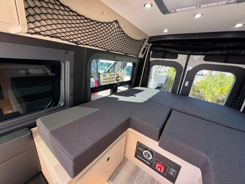 2026 Pleasure-Way 2026 Pleasure-Way Plateau - thumbnail 15