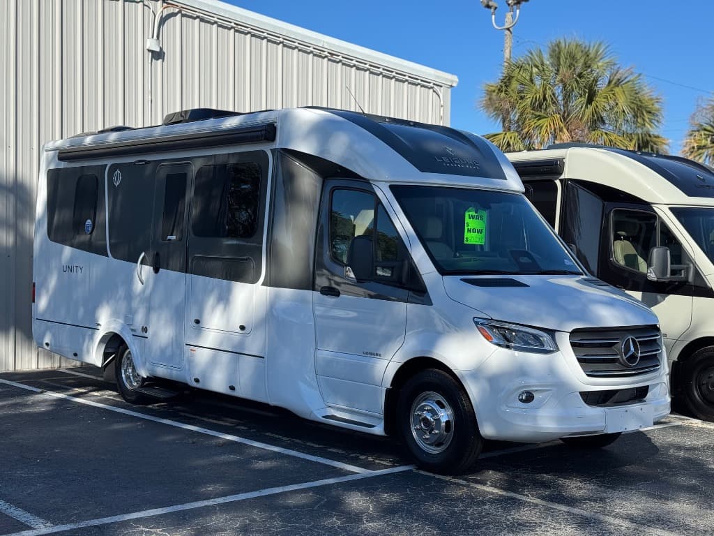2026 Leisure Travel Vans 2026 Leisure Travel Vans Unity - image 1