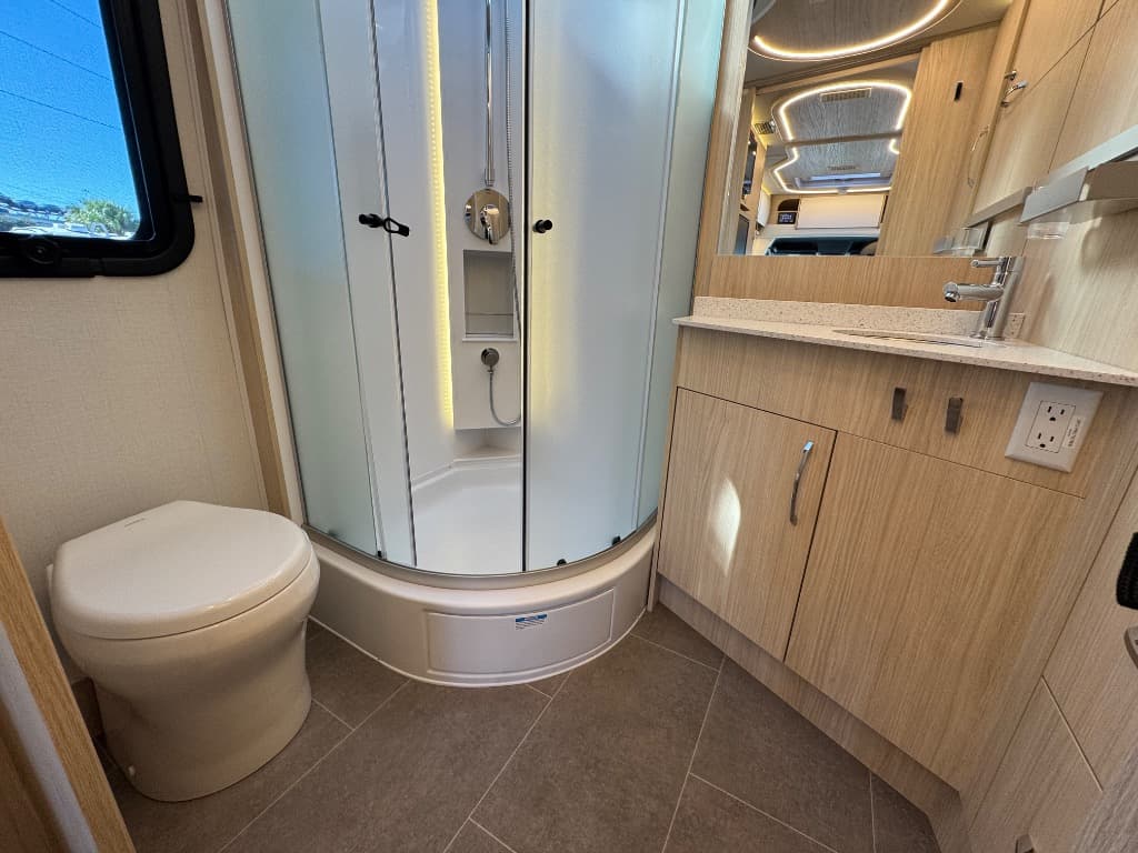 2026 Leisure Travel Vans 2026 Leisure Travel Vans Unity - thumbnail 14