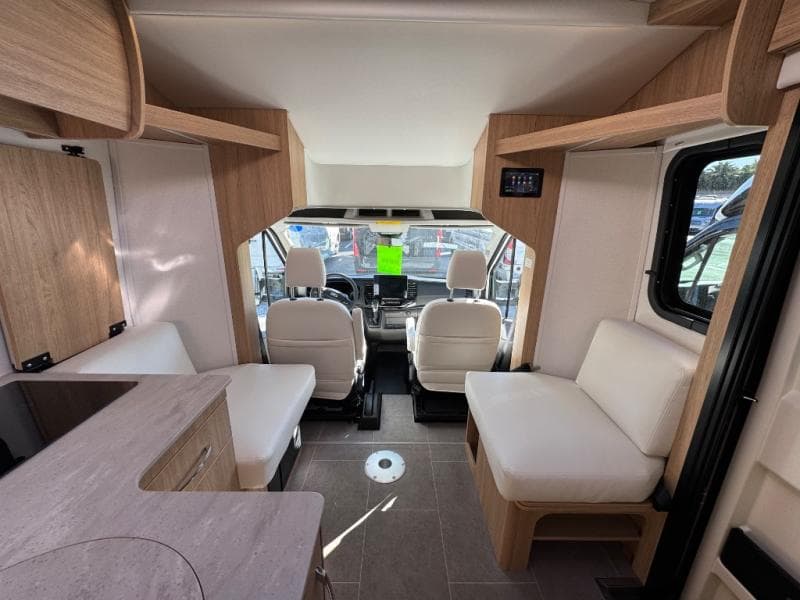 2026 Leisure Travel Vans 2026 Leisure Travel Vans Wonder - thumbnail 5