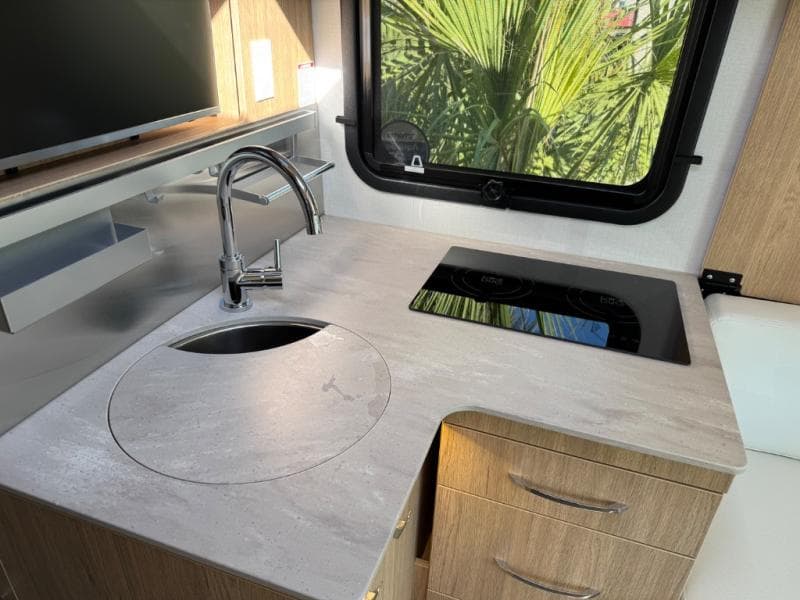 2026 Leisure Travel Vans 2026 Leisure Travel Vans Wonder - thumbnail 7