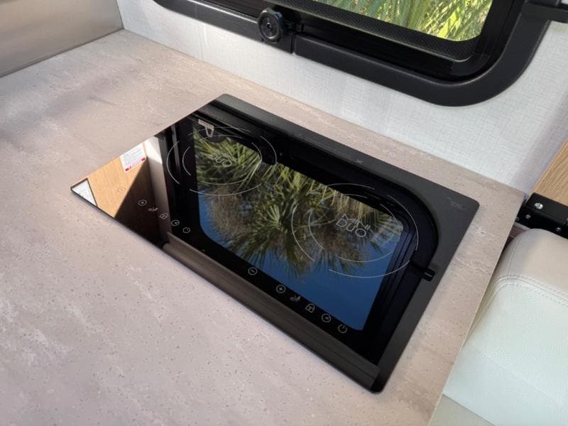 2026 Leisure Travel Vans 2026 Leisure Travel Vans Wonder - thumbnail 9